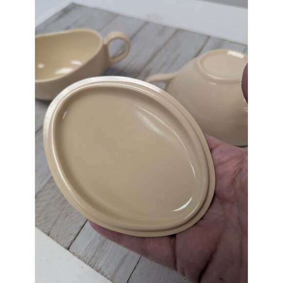 Vintage Set Melamine Melmac Creamer & Sugar Bowl w/ Lid Almond Tan - Picture 5 of 7